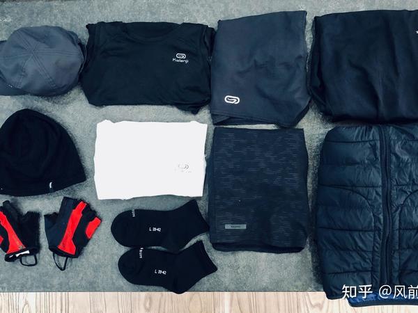 长跑四季装备（除去跑鞋，包括换洗）在迪卡侬实体店大概要花多少？（在攒钱，已长期跑步）?