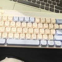 国产61键机械手感便携键盘的逆袭之路