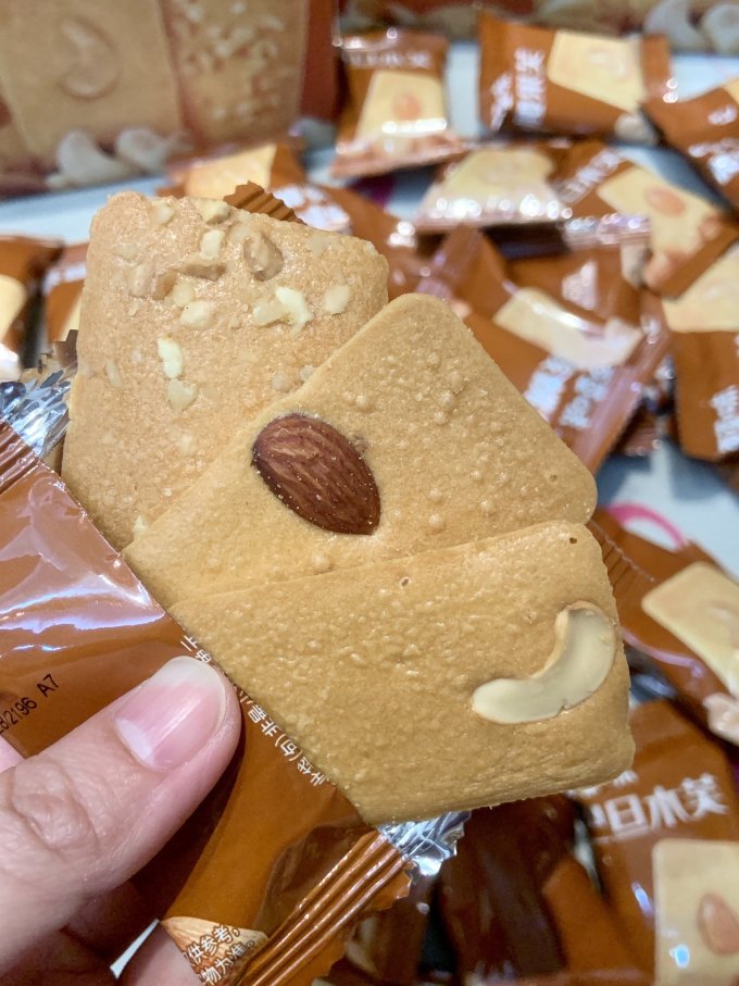 百草味膨化食品
