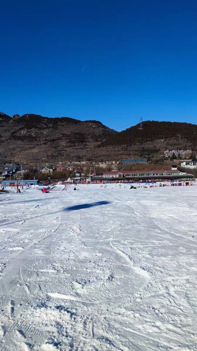 滑雪鞋
