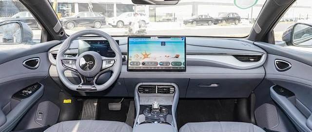 比亚迪海豹06GT vs 海豹EV：哪款电动车更适合你？