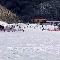 在卧虎山滑雪场，感受不一样的冬天！