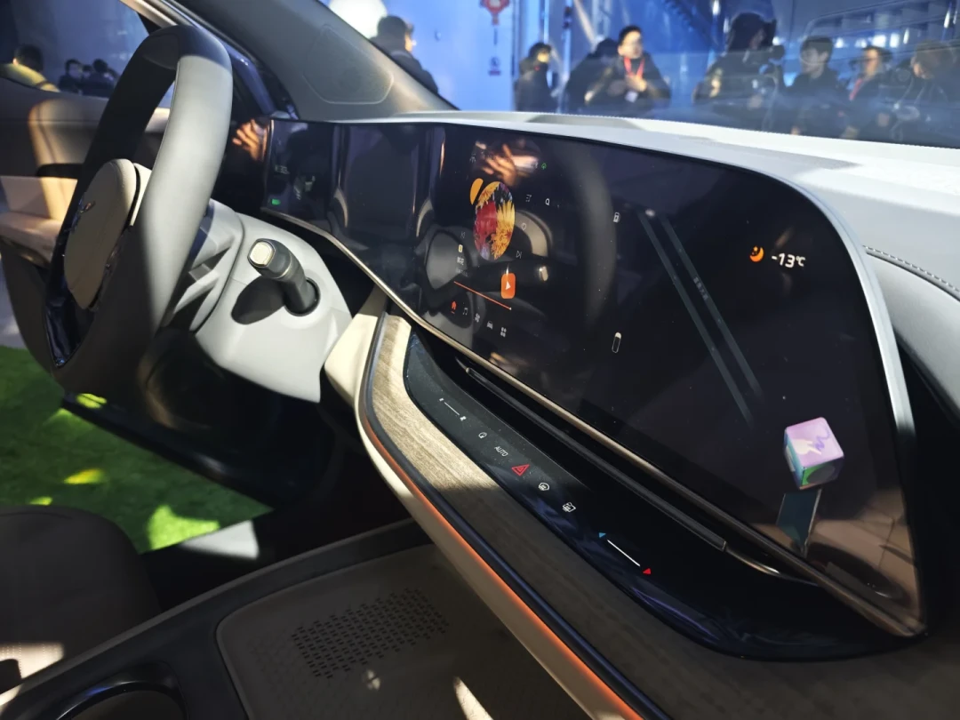 红旗天工08正式上市:全新纯电中大型SUV,售价23.98万起