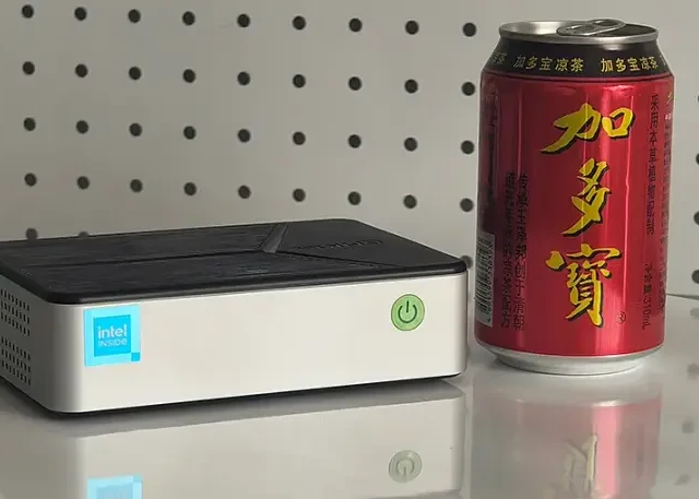 极摩客G9评测 不仅是N150迷你主机 还是双系统开局的全闪NAS