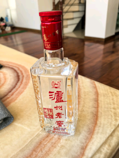 到四川喝过一次泸州老窖，觉得这酒真不错！