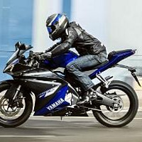 Yamaha YZF-R125轻量级跑车