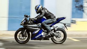 Yamaha YZF-R125轻量级跑车