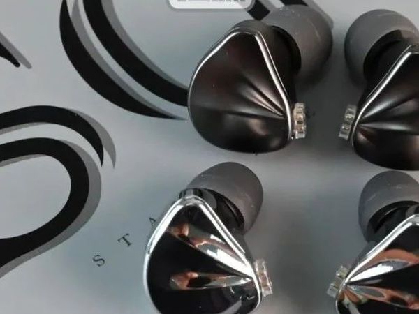 同价位音质无敌！余音SG01入耳式HIFI耳机【科学捡漏仅99元】锌合金全金属腔体~旗舰级6um石墨烯振膜~2pin接口可换线