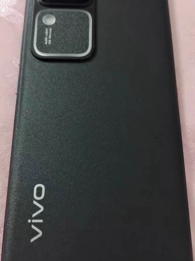 vivo S18 Pro ，性价比手机