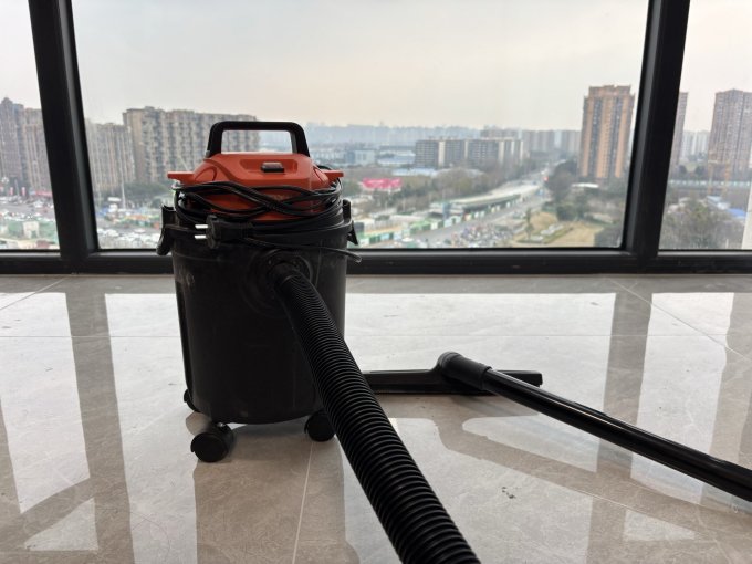亿力桶式吸尘器