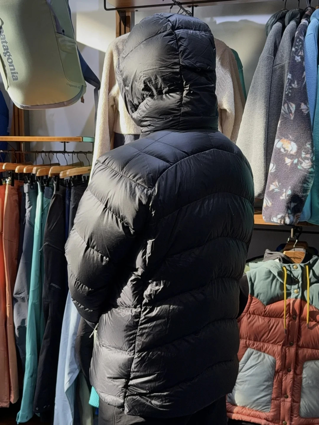 Patagonia TF系列轻巧外套体验:环保设计与极致保暖的完美结合