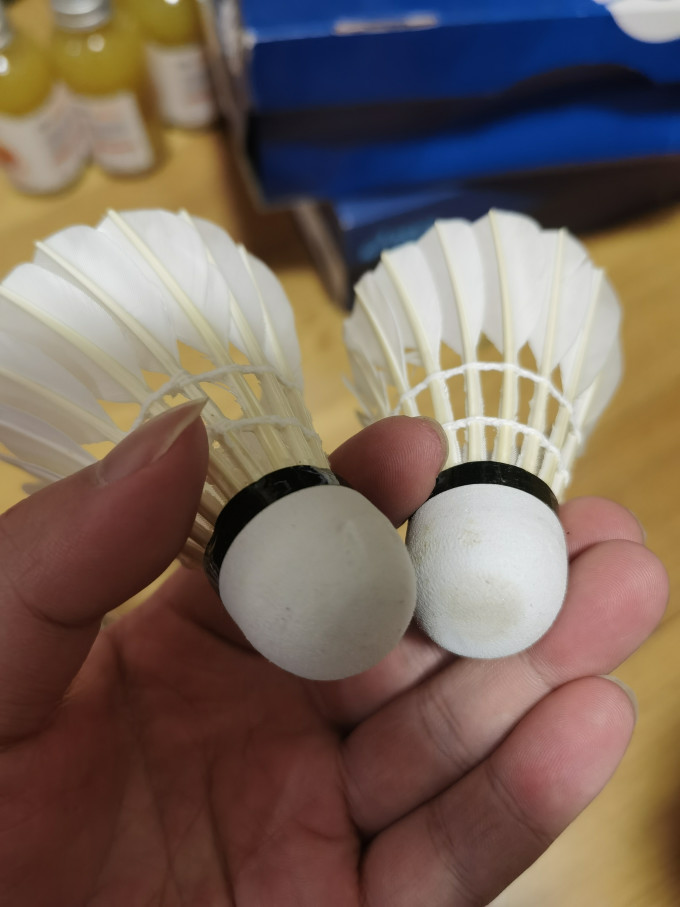 红双喜羽毛球