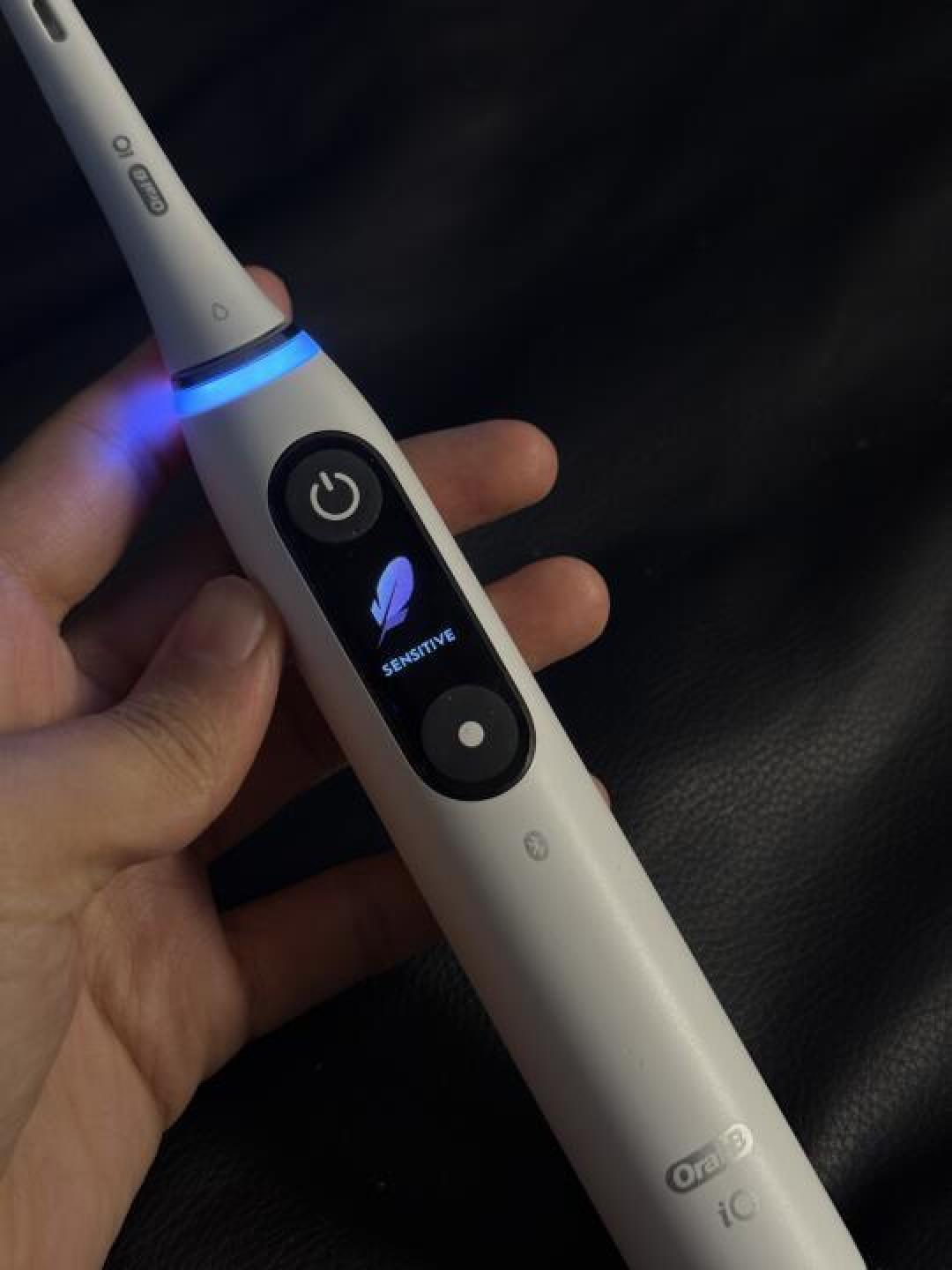 欧乐B iO2系列智能电动牙刷：科技创新带来出色使用体验