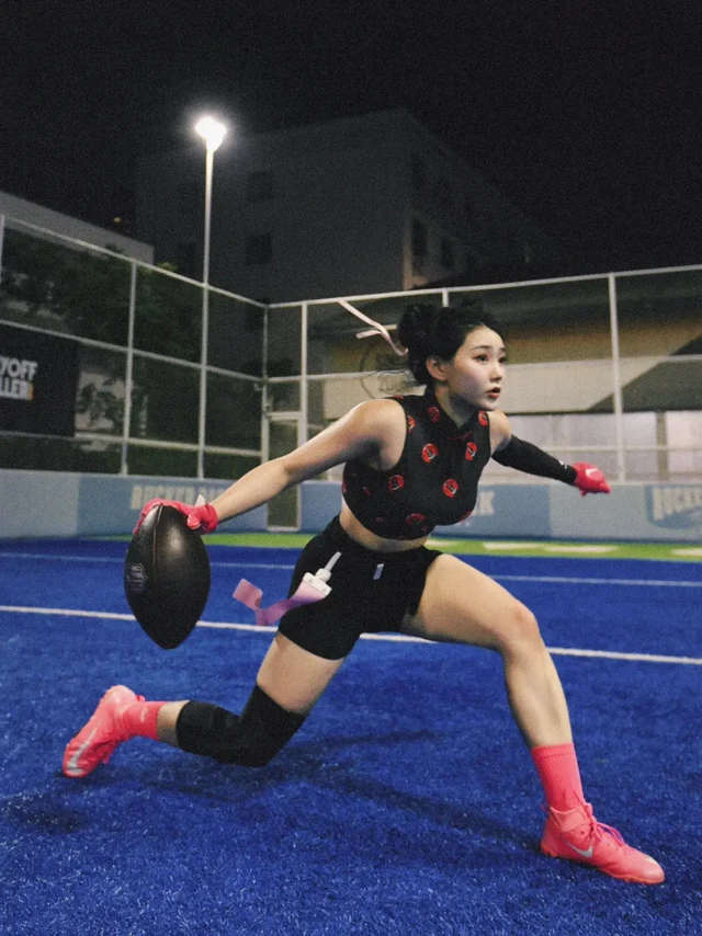 血泪教训！橄榄球春丽🏈教你如何避免伤膝盖！