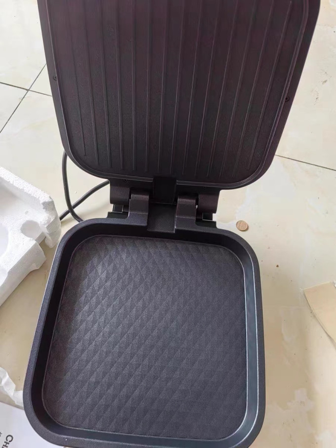 荣事达电饼铛