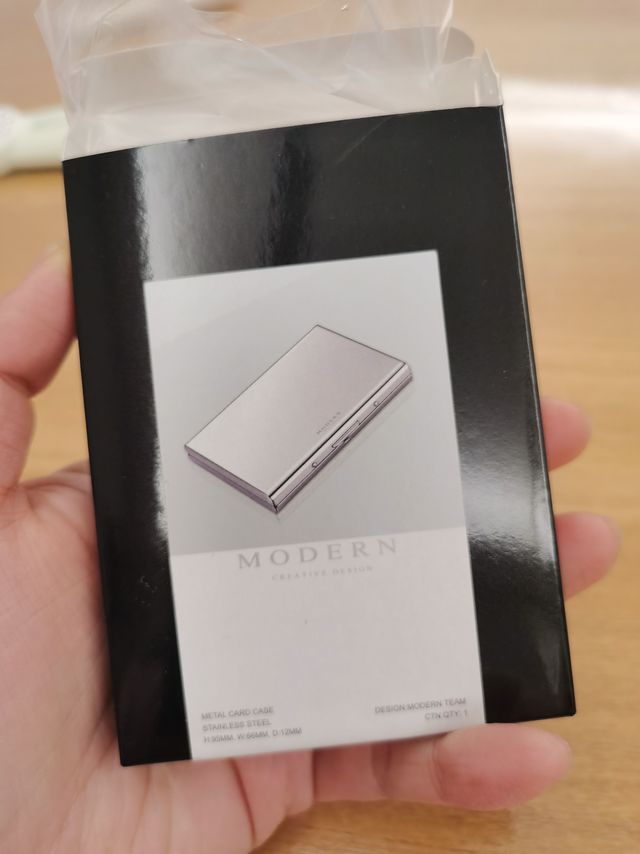 几十块的卡套盒子是什么样儿？