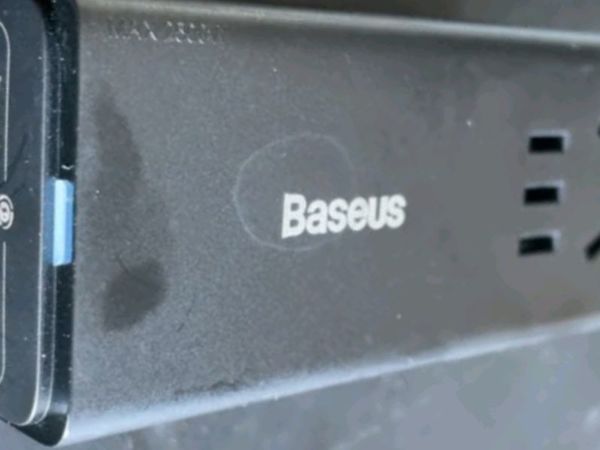 购买的第2个氮化镓充电器，这个是100瓦，并且支持ac口