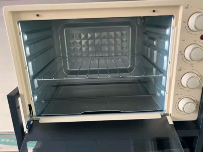 小熊电烤箱