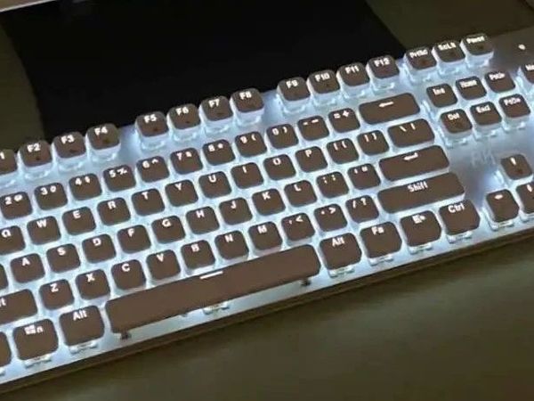 选购机械键盘的时候需要注意哪些方面？