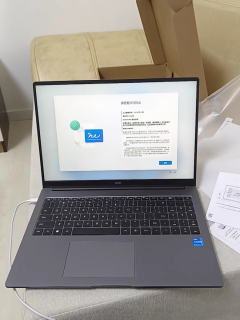 科技新宠：荣耀笔记本X16，智能生活小帮手