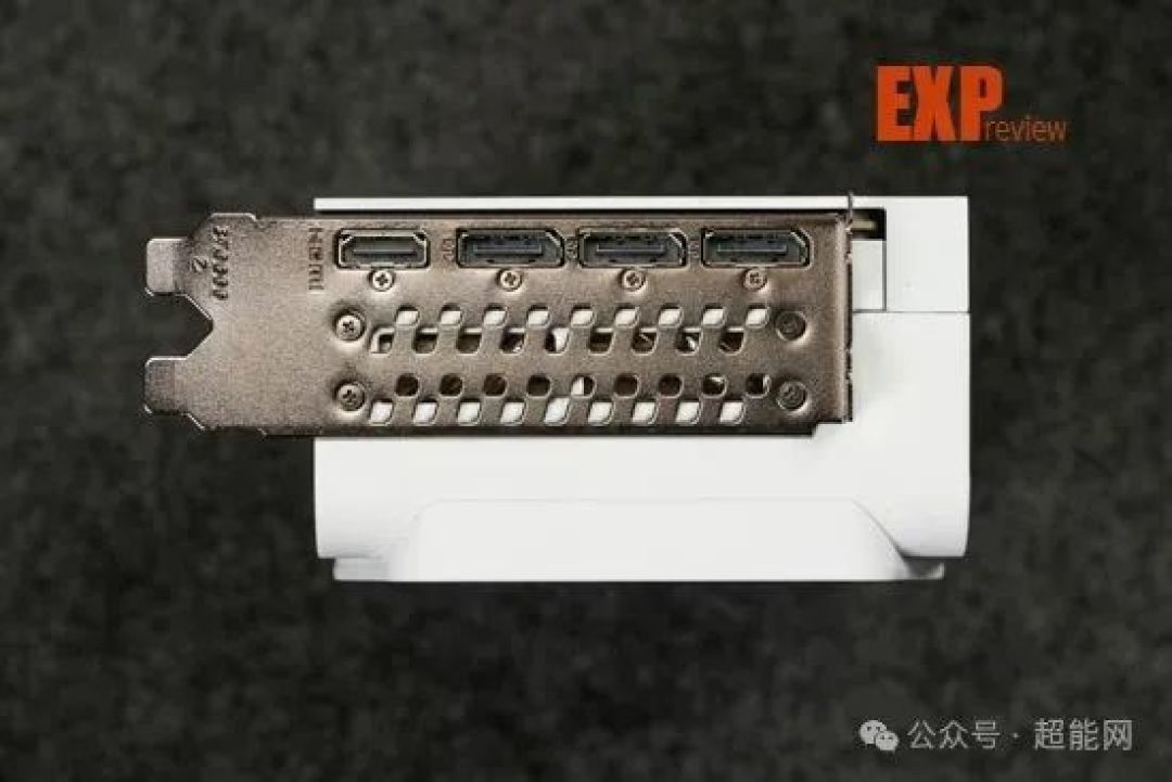 万丽雪狐 GeForce RTX 5080 OC 16G显卡评测:DLSS 4与二次元的浪漫相遇