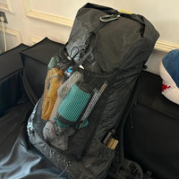 Zpacks Arc Haul Ultra 60L 背包深度解析：超轻设计与实用性的完美结合