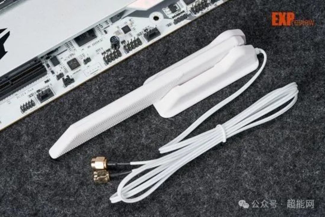 七彩虹iGame B860M ULTRA V20主板评测:艺术风浓厚,性能过关