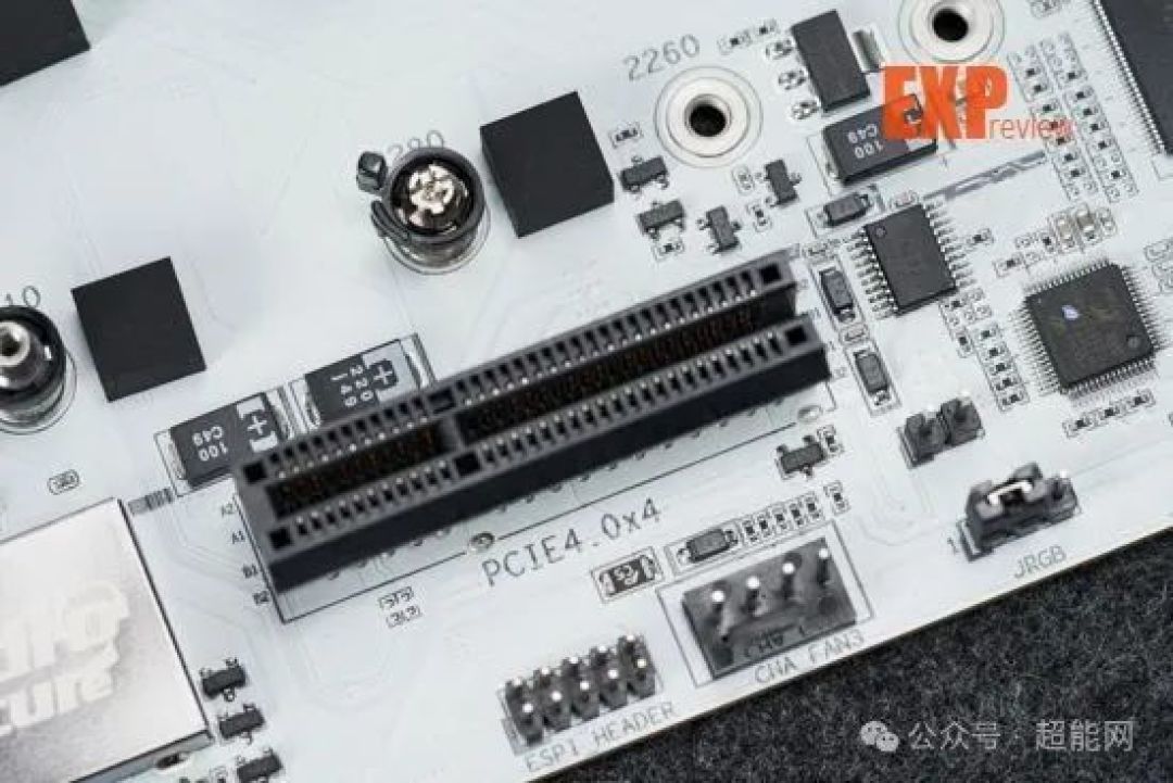 七彩虹iGame B860M ULTRA V20主板评测:艺术风浓厚,性能过关