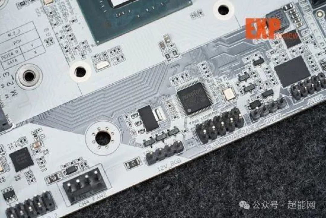 七彩虹iGame B860M ULTRA V20主板评测:艺术风浓厚,性能过关
