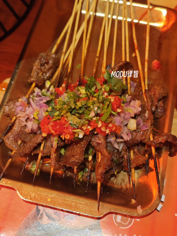 何师烧烤聚会餐饮