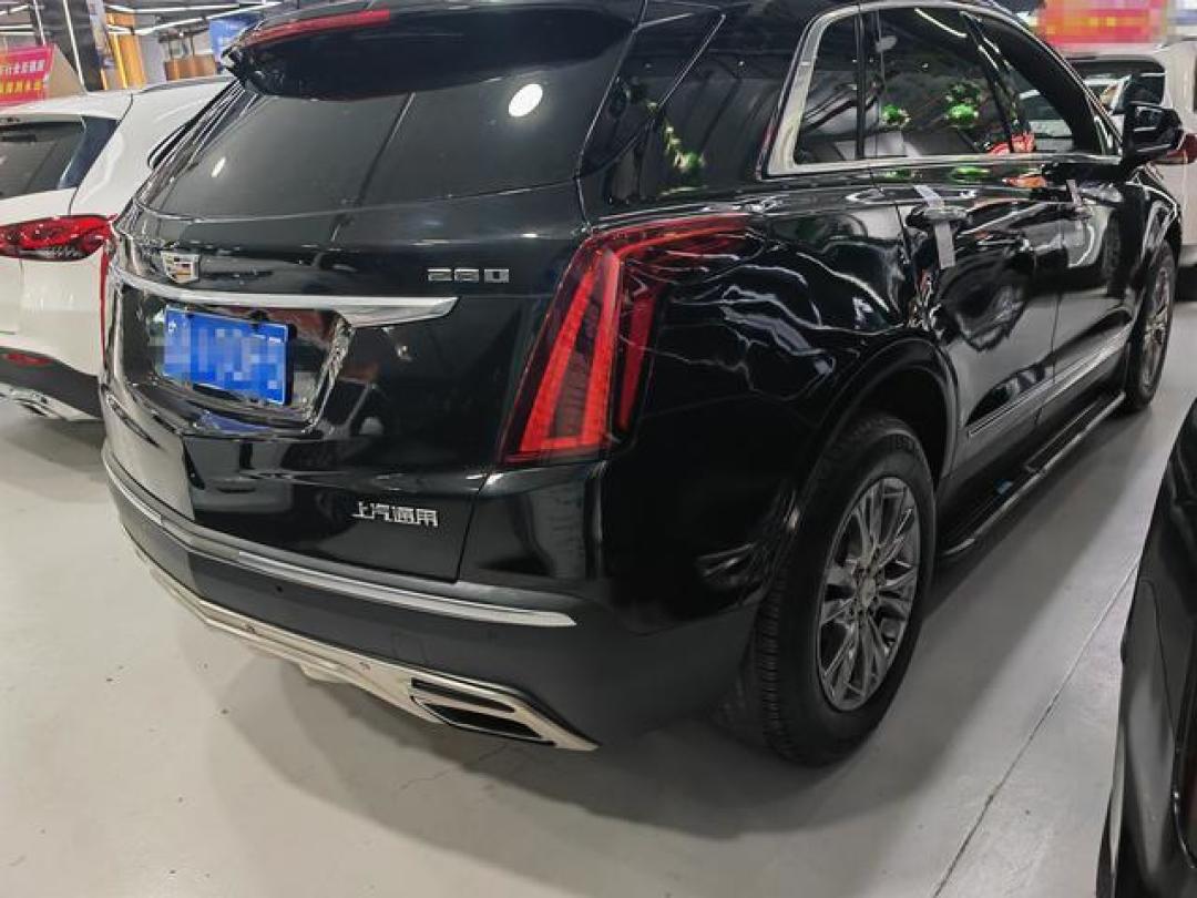 凯迪拉克XT5全方位评测:豪华设计与市场挑战并存