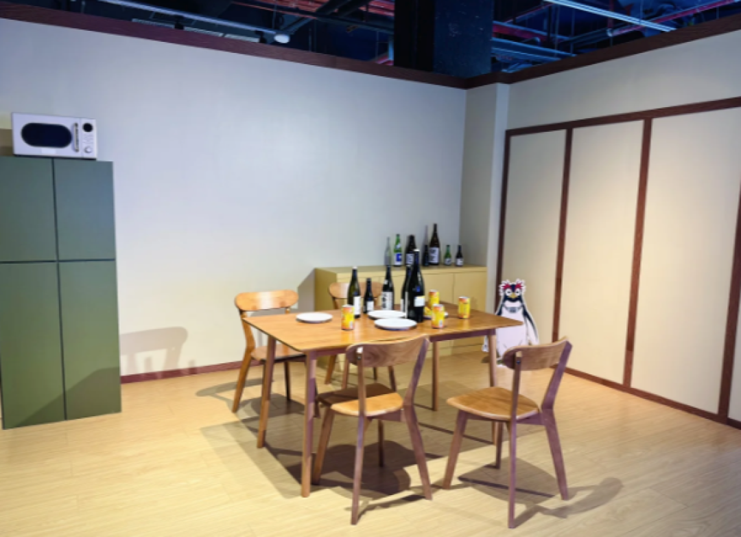 漫迷逛展｜艺术与潮流·遇见EVA展览推荐