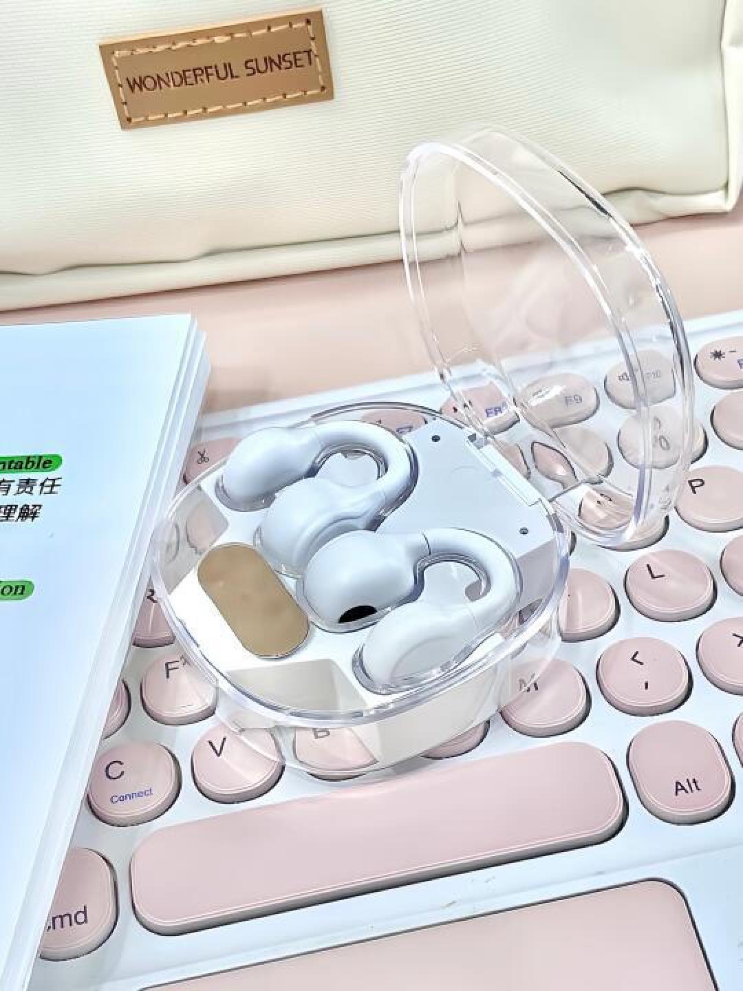 耳机选购：从连接方式、续航能力到使用场景耳夹式耳机选购