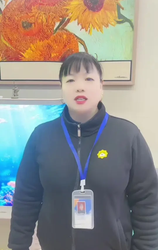 海信艺术电视R8K系列,在2025年刚开始,成功的成为爆款机型,我这里是目前销售数据,已经超越了U7N系列,65寸75寸,因为R8K只有65寸,75寸,所以它成功的占领了65寸,75寸这个尺寸的销售份
