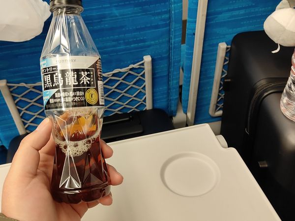 中日同款三得利乌龙茶，日本的就比国产的好喝？