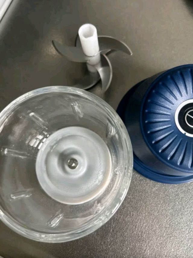 最近入手的荣事达绞肉机，真是厨房小帮手！