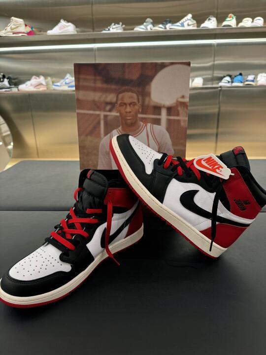 Air Jordan 1 High OG “Black Toe Reimagin