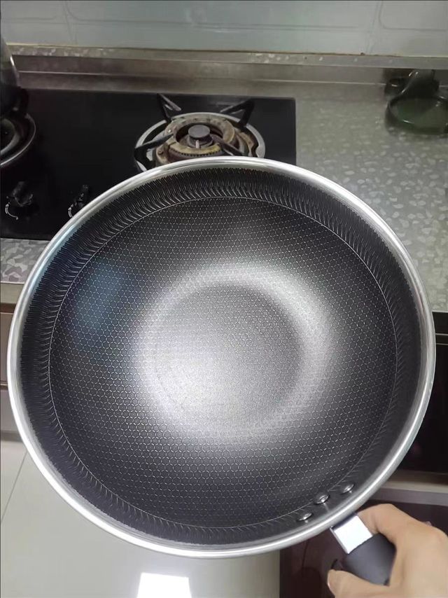 告别粘锅烦恼，苏泊尔神器来袭！