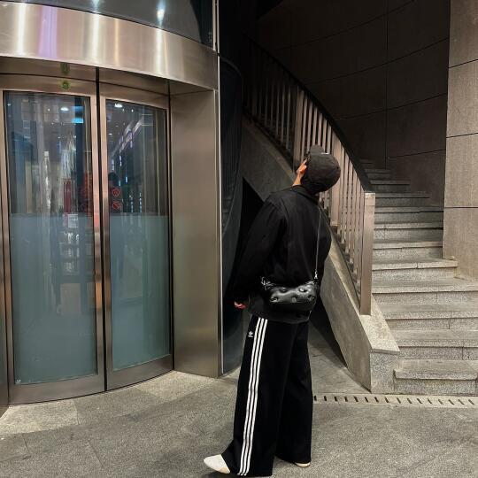 今年会是薄底鞋大年吗🐍？