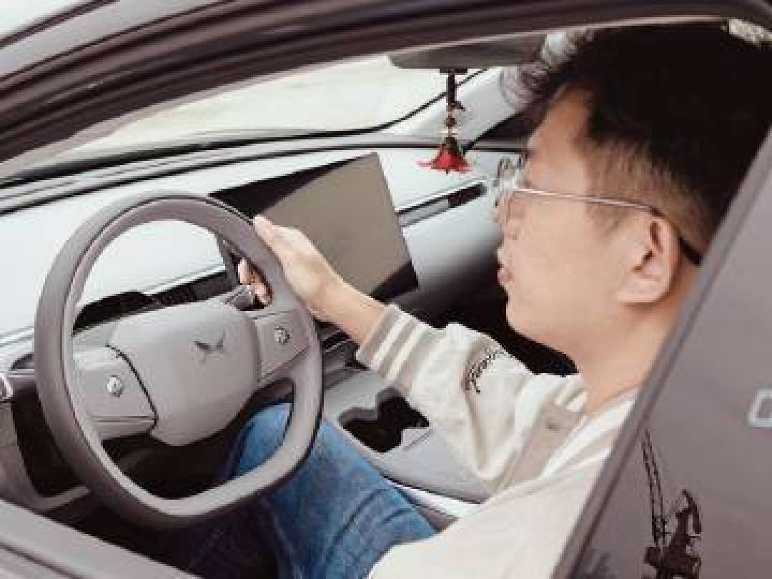 小鹏Mona长途自驾体验:续航、充电与智能驾驶全面解析