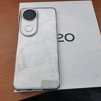 vivo S20：凤羽金璀璨，拍照与续航兼具的AI手机

