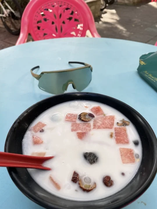 骑车喝个清补凉，这款眼镜好用！