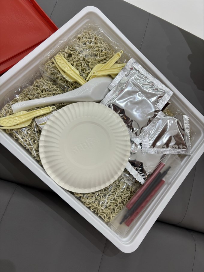 双下巴方便速食