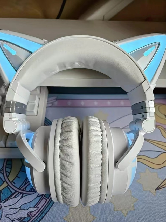 初音未来联名款 妖舞猫耳耳机超萌来袭