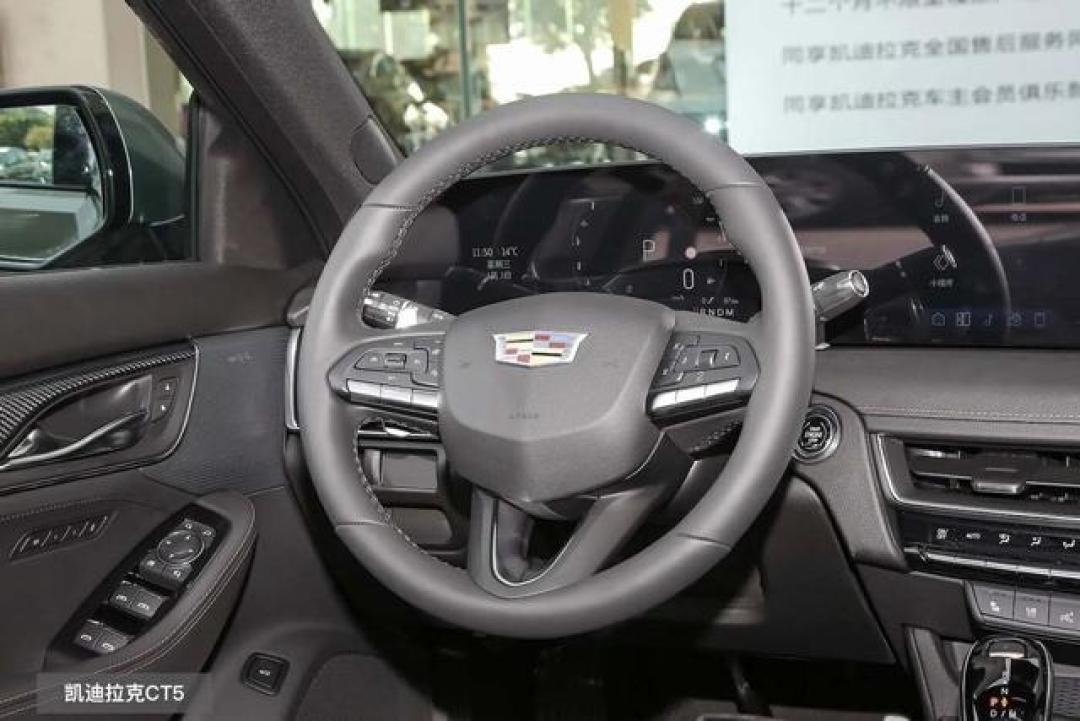 2024款凯迪拉克CT5:惊艳设计与强劲性能的豪华之选