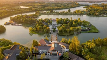 高铁44min直达！比苏杭冷门，园林古镇悠悠！今年的第一口鲜，这座“美食福地”包了！ 