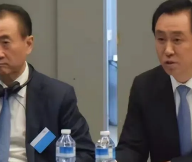 断臂“房地产”，清空6000亿债务，在房地产上，还是王健林最牛！