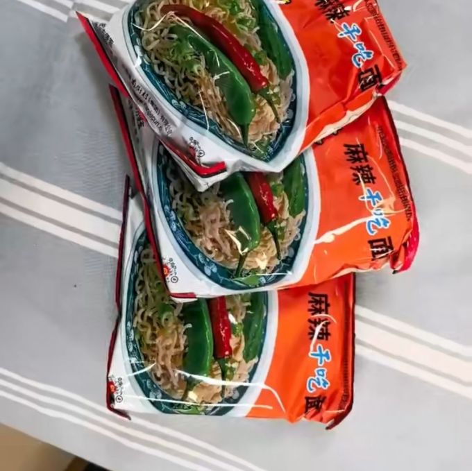 南街村南德麻辣方便面干吃泡面两不误河南特产美味享不停