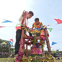 欢度元宵，感受来自广西南宁抢花炮的热烈与祝福