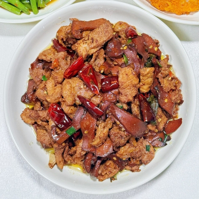 打工人带饭日记：牛肝菌炒肉